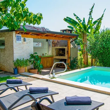 فيلة Gaya In Porec,istrien By Istrabook *