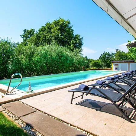 Gaya In Porec,istrien By Istrabook