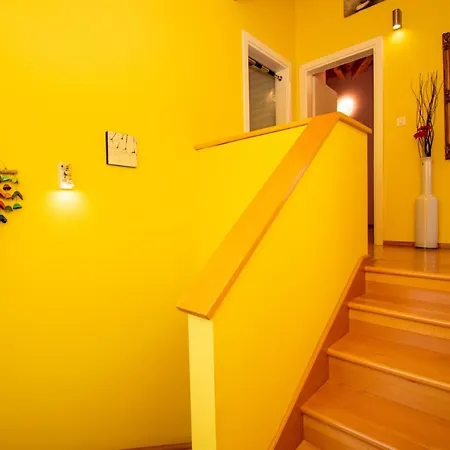 Gaya In Porec,istrien By Istrabook فيلة