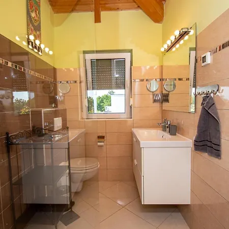 Gaya In Porec,istrien By Istrabook Villa *