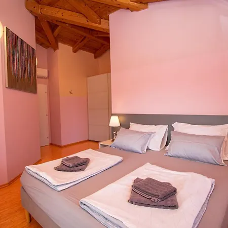 Gaya In Porec,istrien By Istrabook * Porec