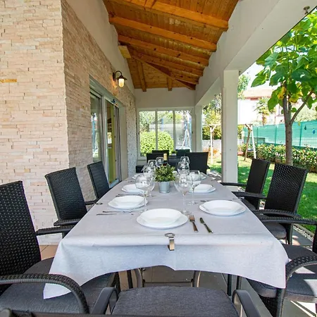 Villa Gaya In Porec,istrien By Istrabook