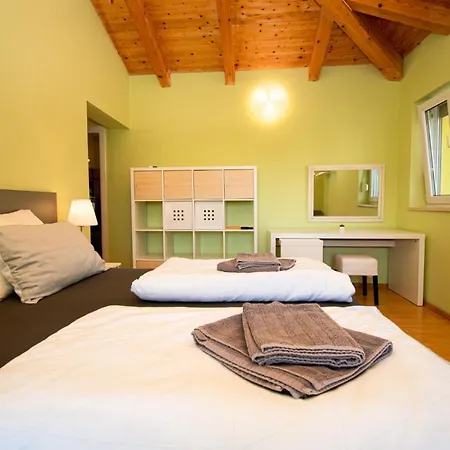 Villa Gaya In Porec,istrien By Istrabook Porec