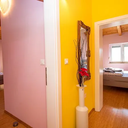 Gaya In Porec,istrien By Istrabook * Porec