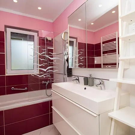 Gaya In Porec,istrien By Istrabook Villa *