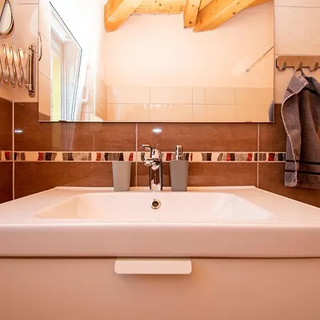 Villa Gaya In Porec,istrien By Istrabook