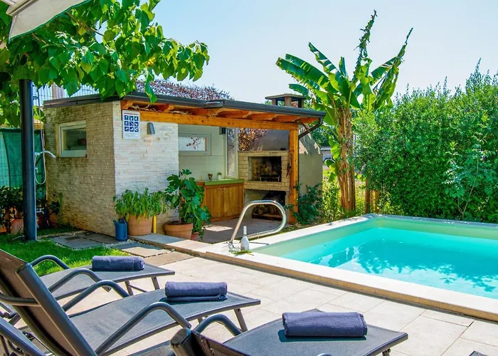 فيلة Gaya In Porec,istrien By Istrabook *