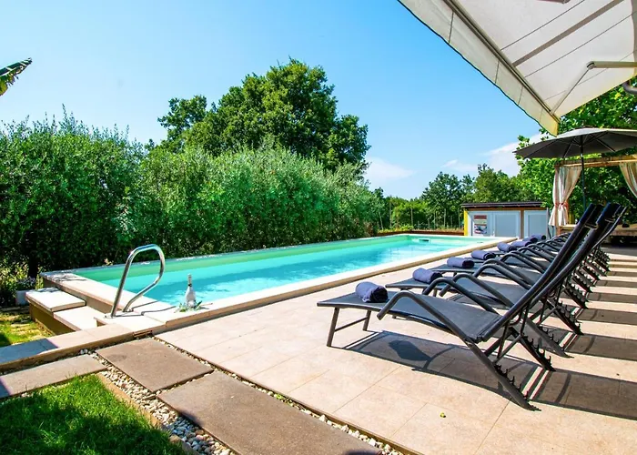 Gaya In Porec,istrien By Istrabook