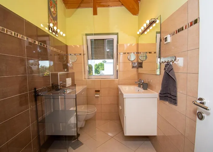 Gaya In Porec,istrien By Istrabook Villa *